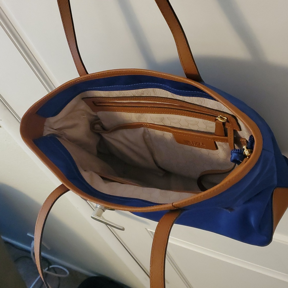 Michael Kors Jet Set Royal Blue Nylon Tote with Tan Leather Trim - Picture 7 of 8